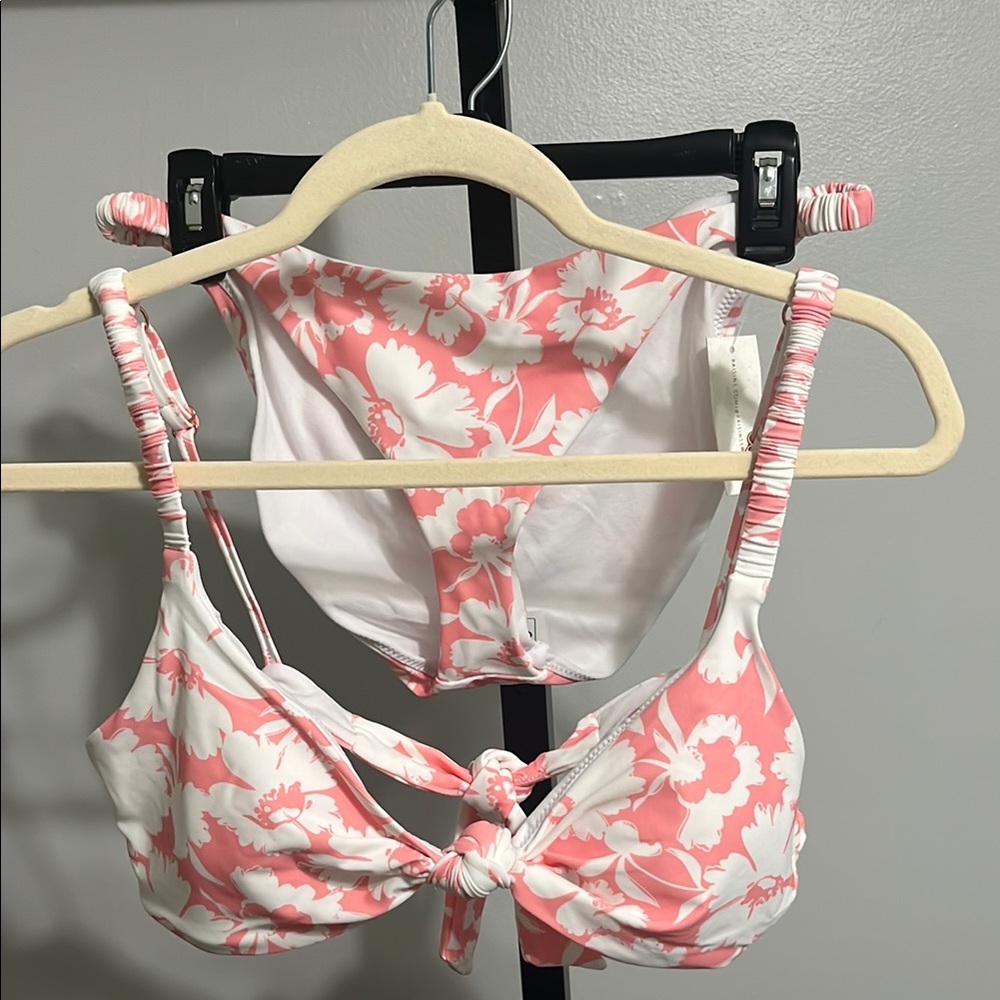 Raisins size XL  Pink and White Floral bikini with Adjustable Straps NWT